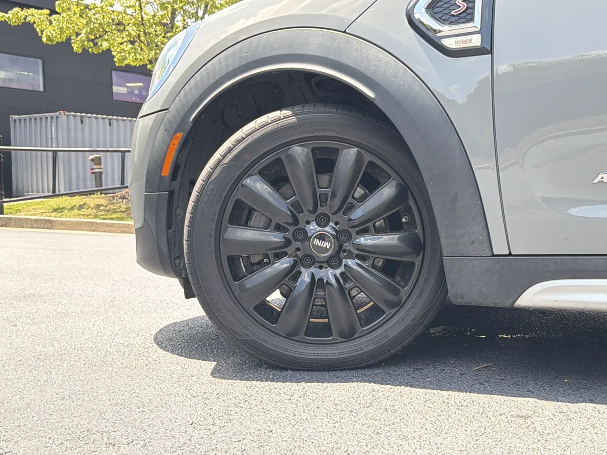 2019 MINI Countryman Cooper S thumbnail 16