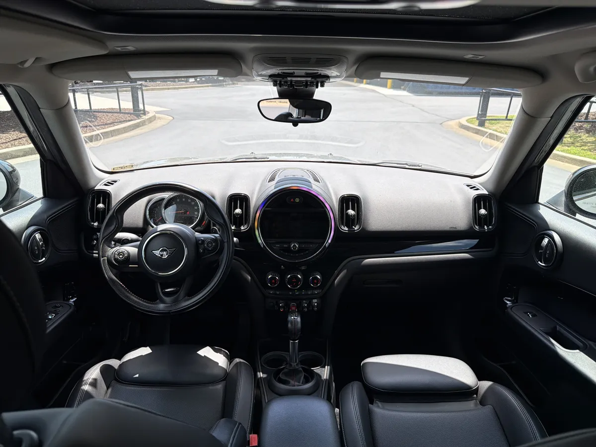 2019 MINI Countryman Cooper S thumbnail 17