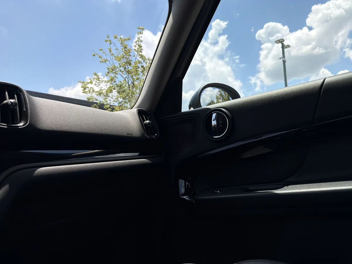 2019 MINI Countryman Cooper S thumbnail 18