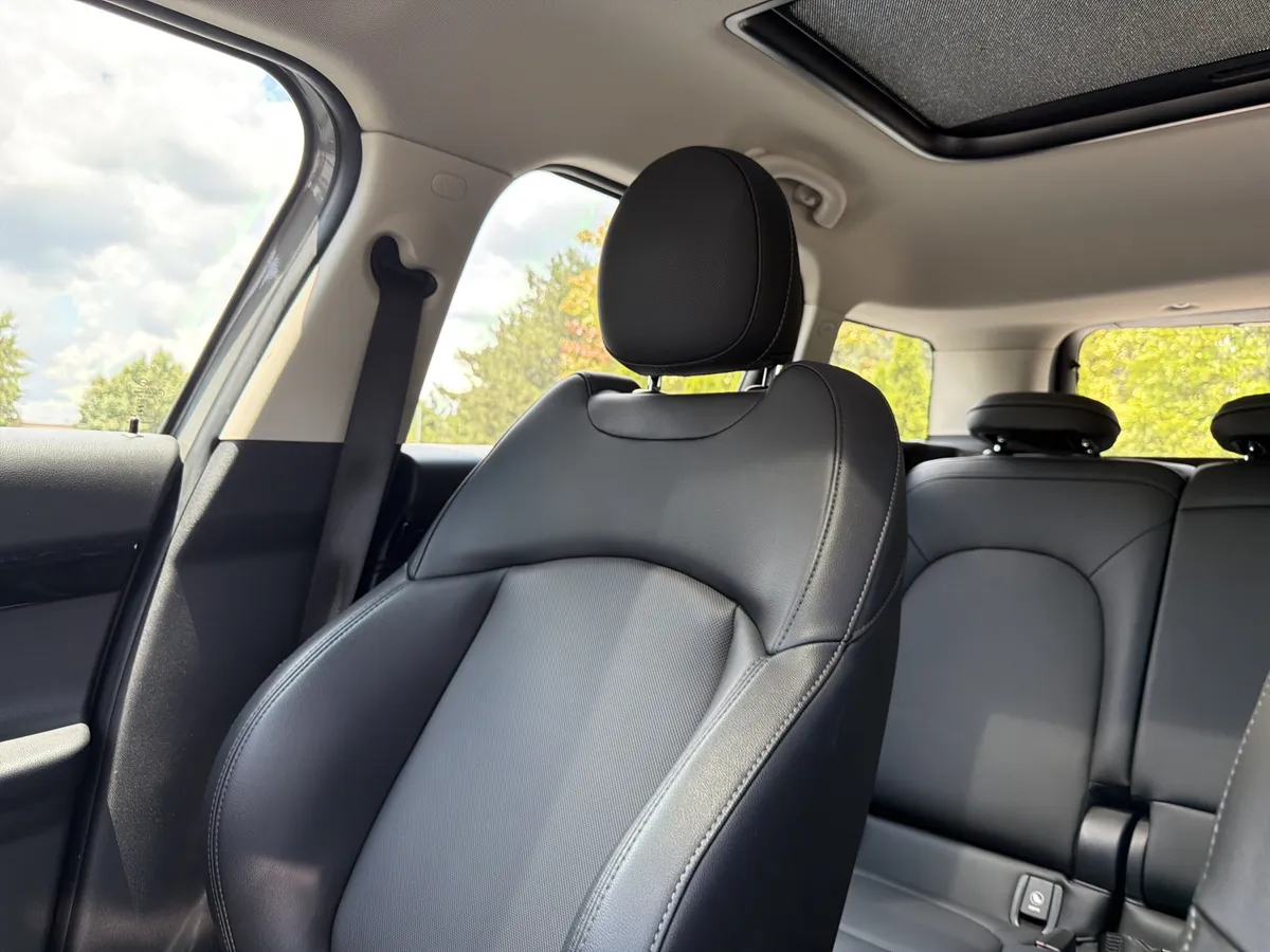 2019 MINI Countryman Cooper S thumbnail 19