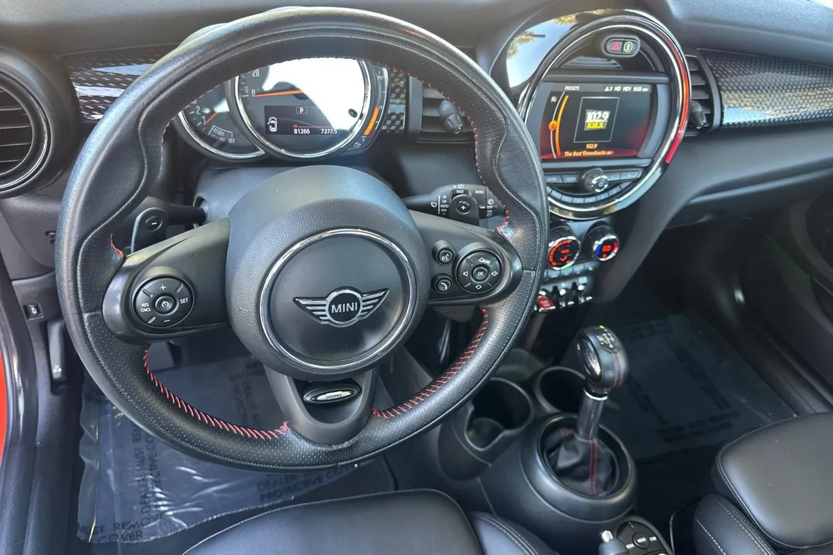 2019 MINI Hardtop 2 Door Cooper S thumbnail 15