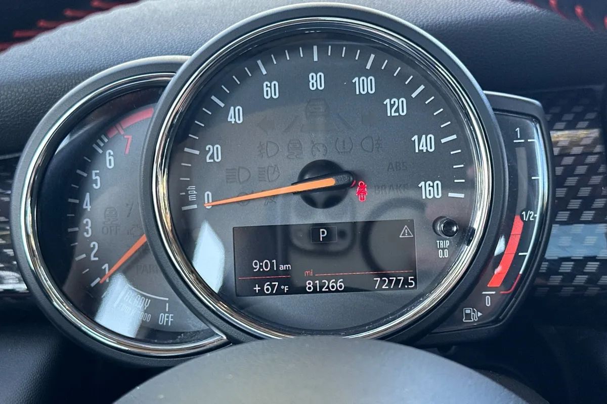 2019 MINI Hardtop 2 Door Cooper S thumbnail 28