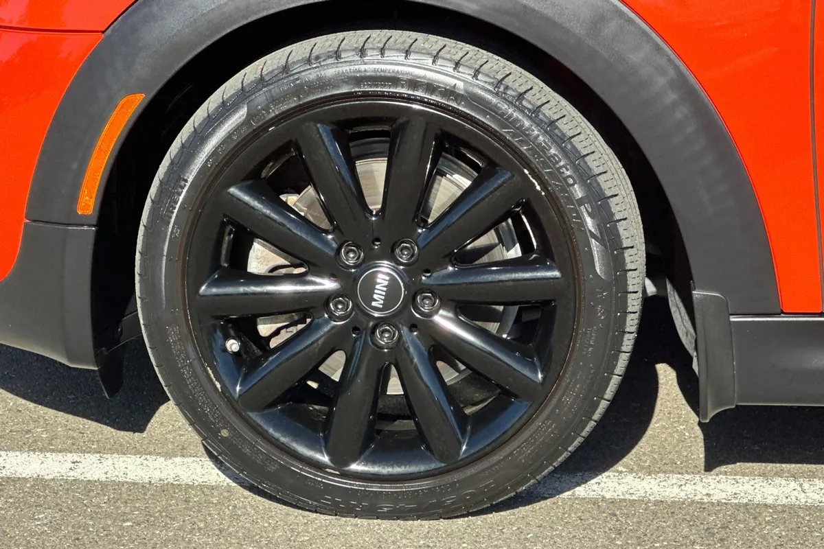 2019 MINI Hardtop 2 Door Cooper S thumbnail 31