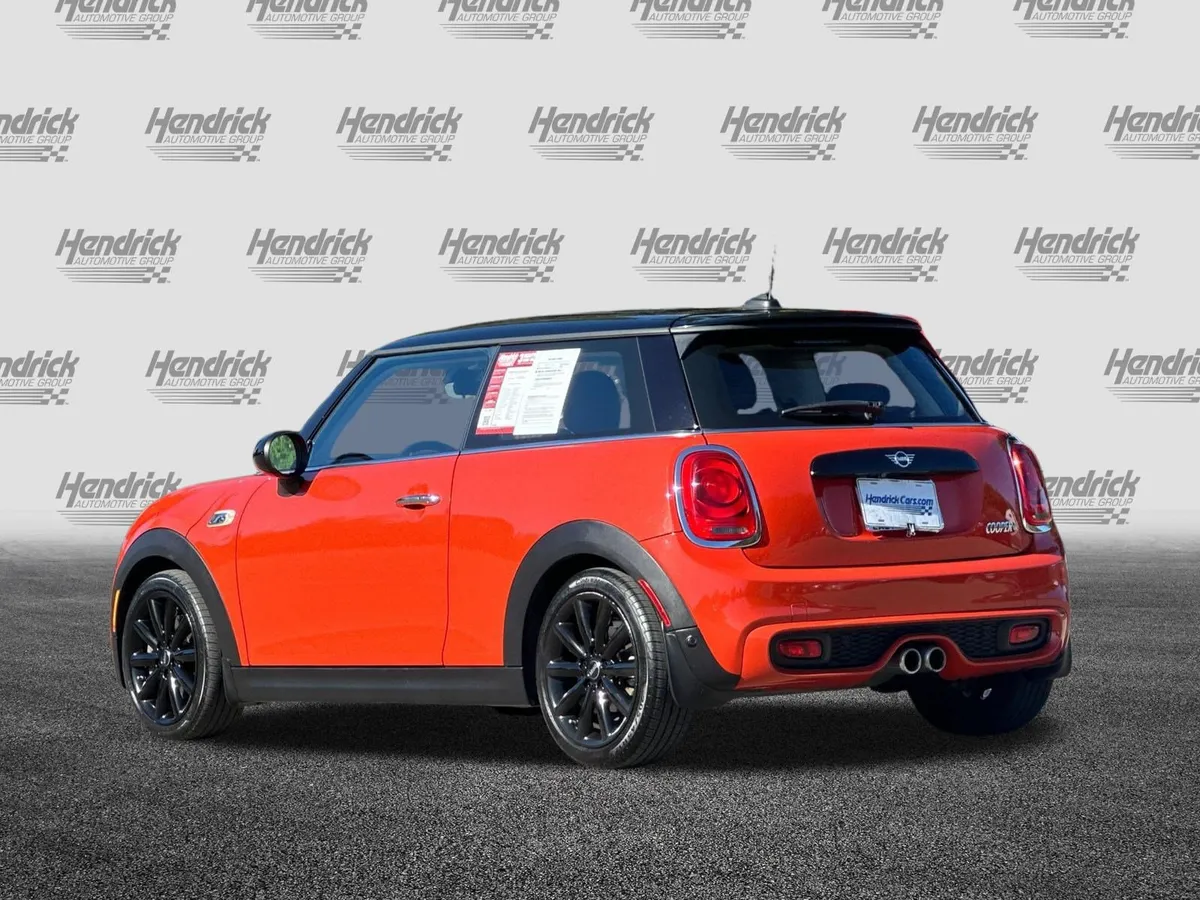 2019 MINI Hardtop 2 Door Cooper S thumbnail 6