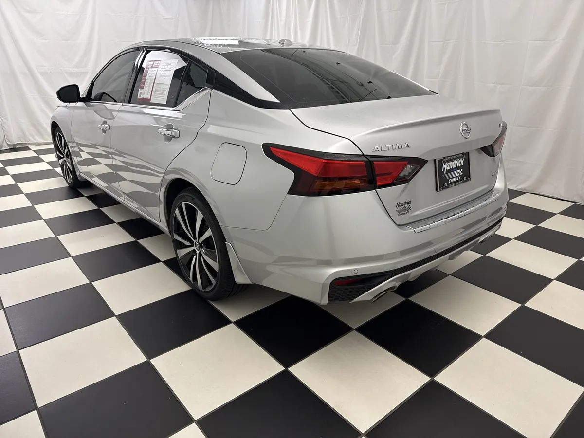 2019 Nissan Altima 2.5 Platinum thumbnail 10