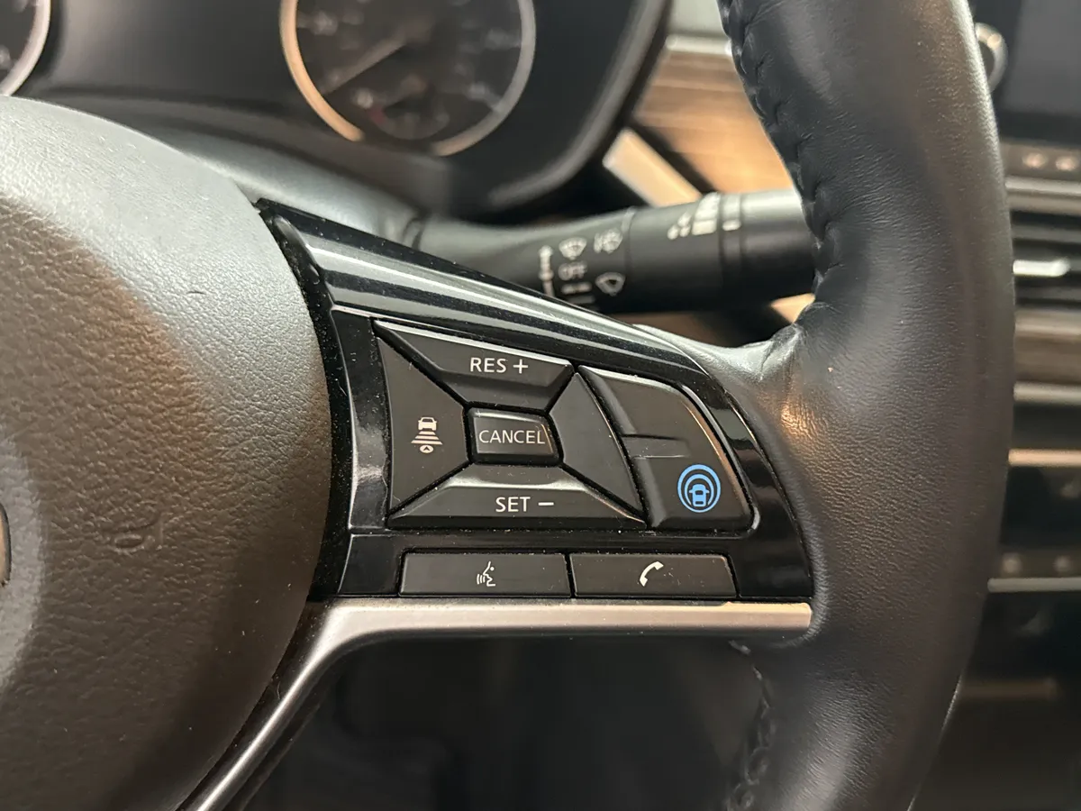 2019 Nissan Altima 2.5 Platinum thumbnail 18