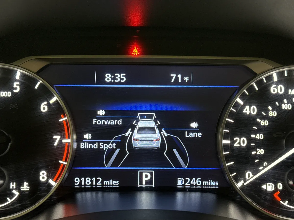2019 Nissan Altima 2.5 Platinum thumbnail 23
