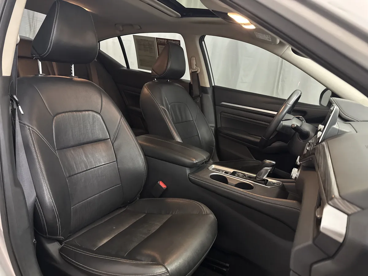 2019 Nissan Altima 2.5 Platinum thumbnail 33