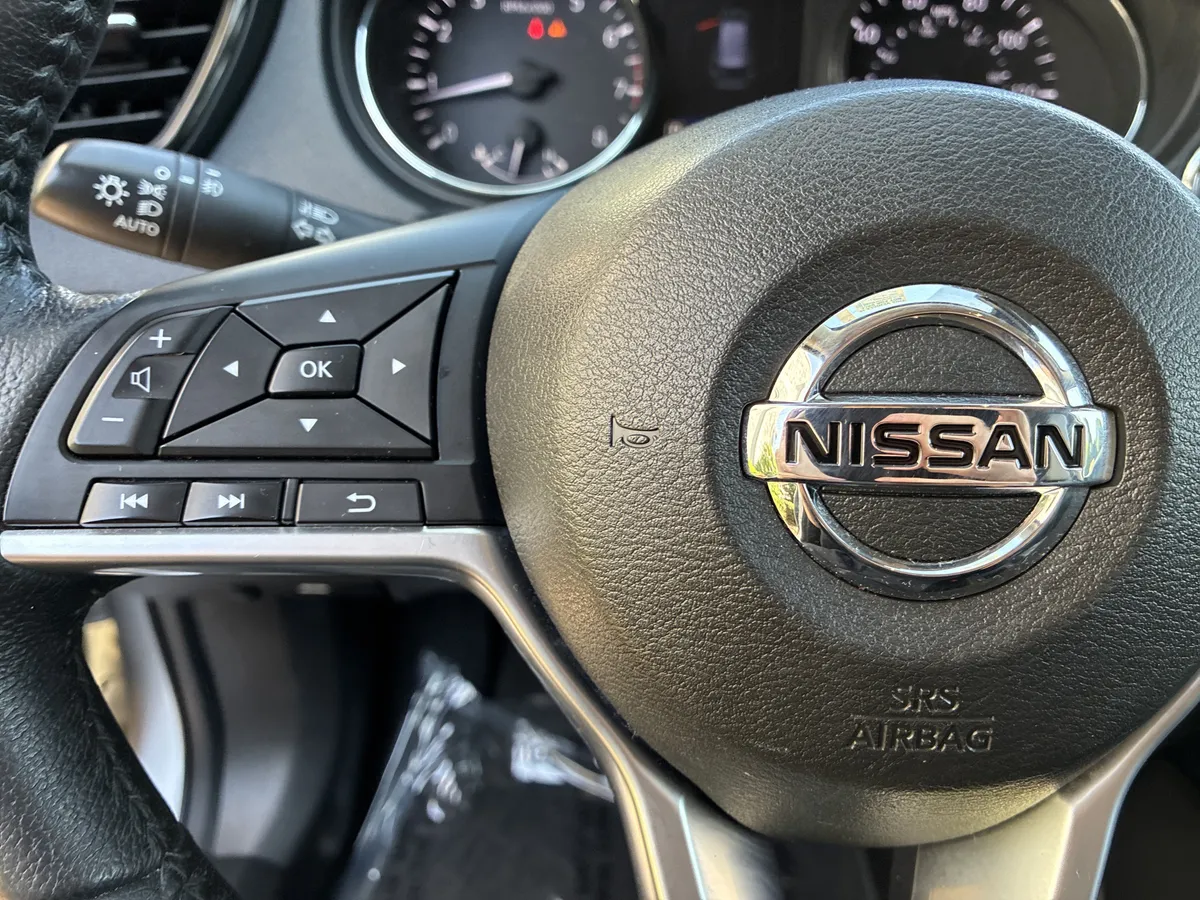 2019 Nissan Rogue SL thumbnail 17