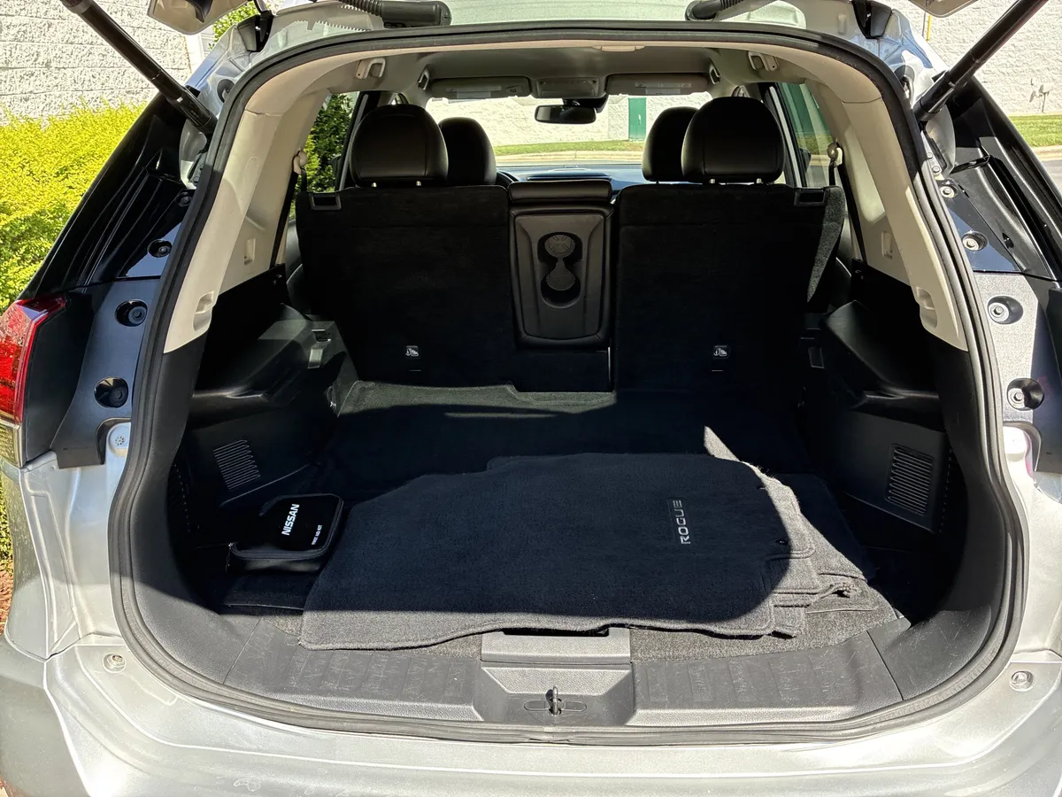 2019 Nissan Rogue SL thumbnail 30