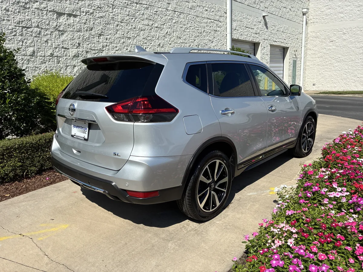 2019 Nissan Rogue SL thumbnail 7