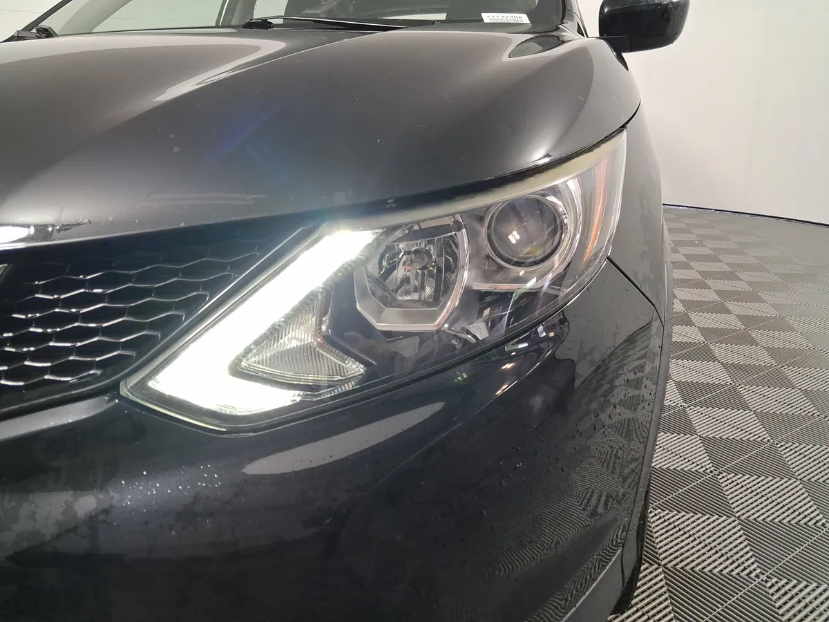 2019 Nissan Rogue Sport S thumbnail 5