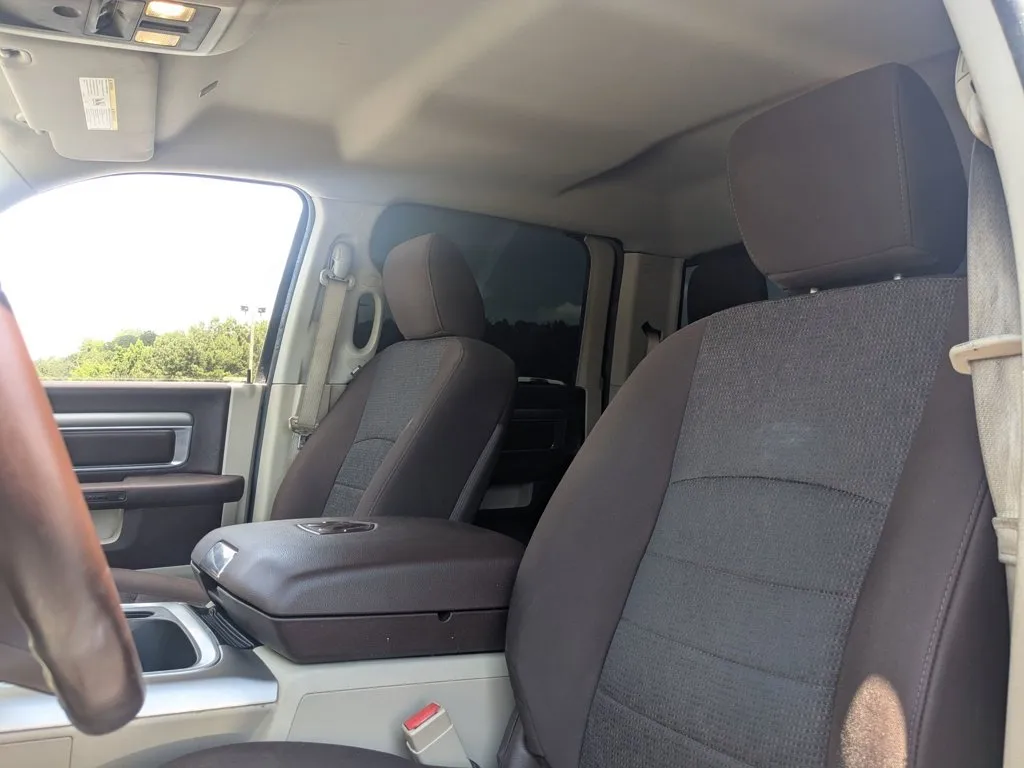 2019 Ram 1500 Classic Lone Star thumbnail 14