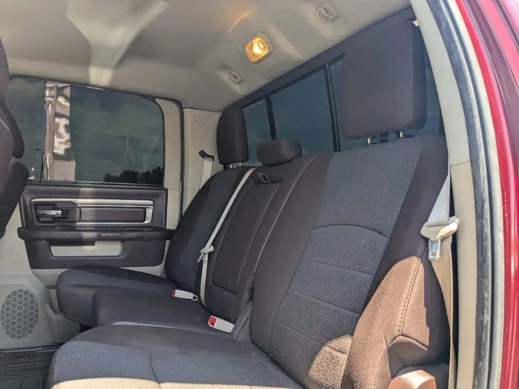 2019 Ram 1500 Classic Lone Star thumbnail 22