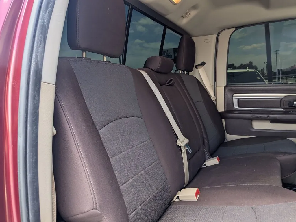2019 Ram 1500 Classic Lone Star thumbnail 23