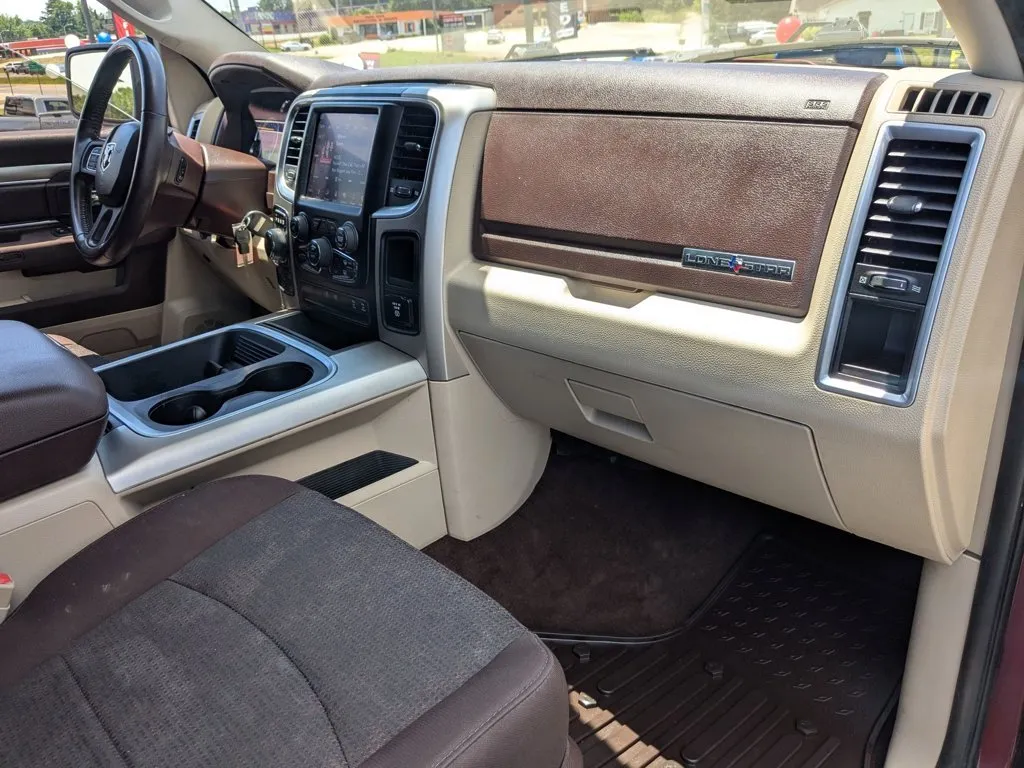 2019 Ram 1500 Classic Lone Star thumbnail 25