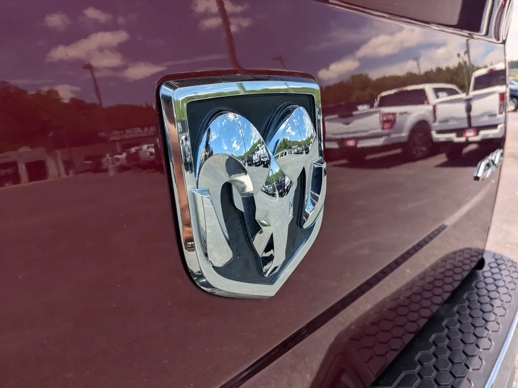 2019 Ram 1500 Classic Lone Star thumbnail 26