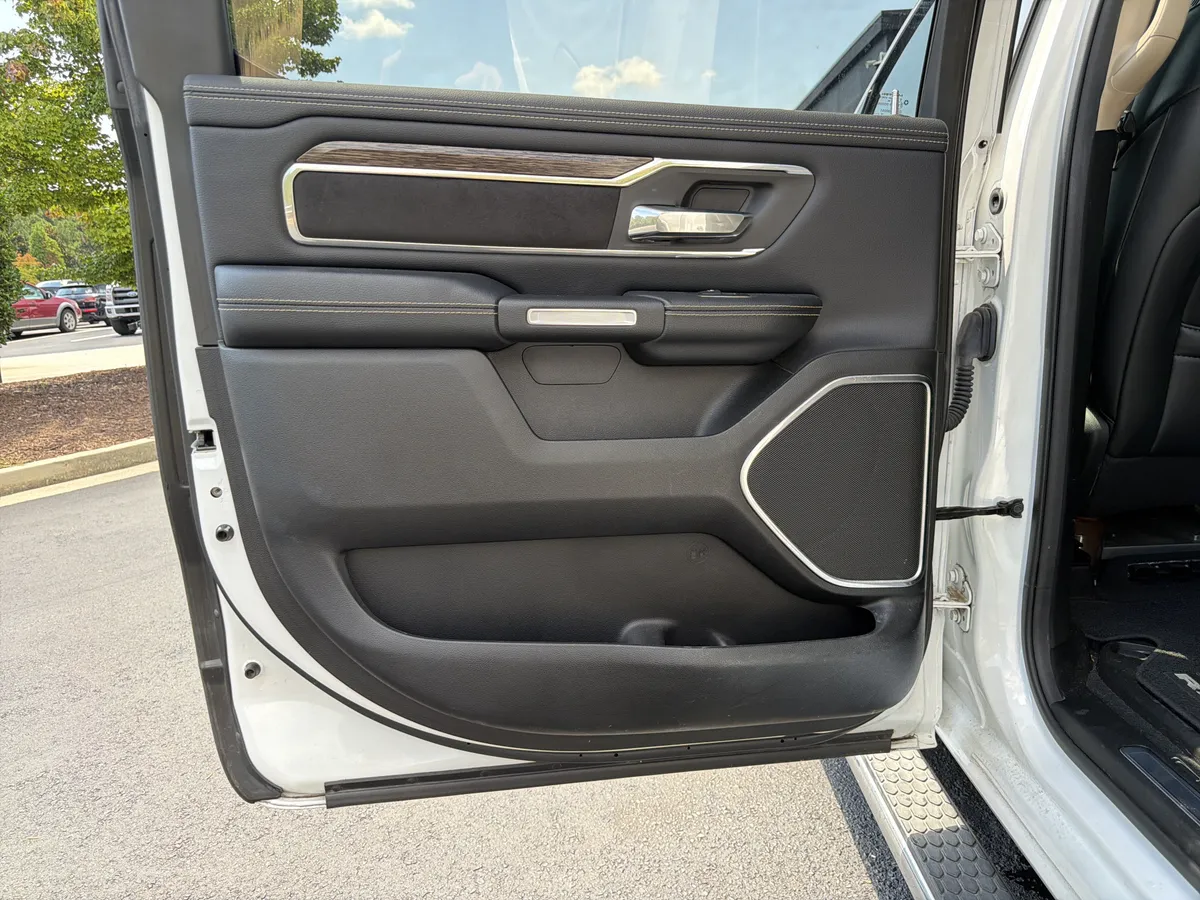 2019 Ram 1500 Laramie thumbnail 20