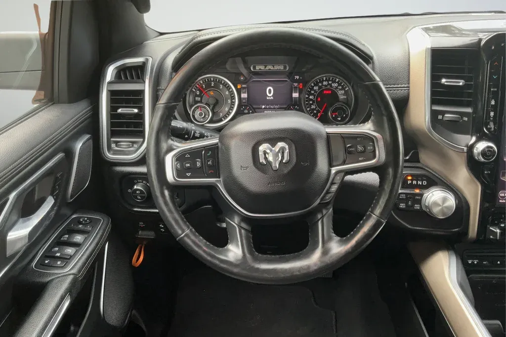 2019 Ram 1500 Laramie thumbnail 15