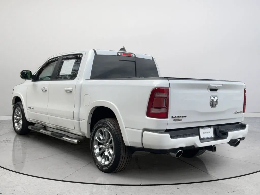 2019 Ram 1500 Laramie thumbnail 9