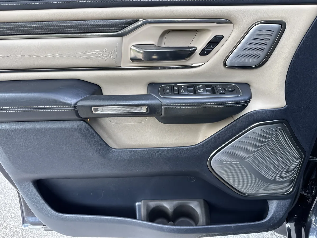 2019 Ram 1500 Limited thumbnail 12