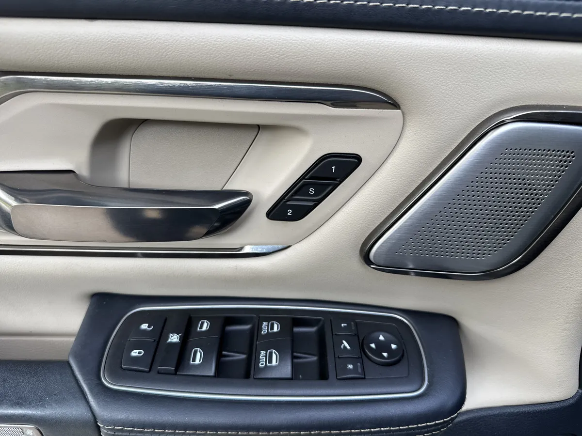 2019 Ram 1500 Limited thumbnail 13