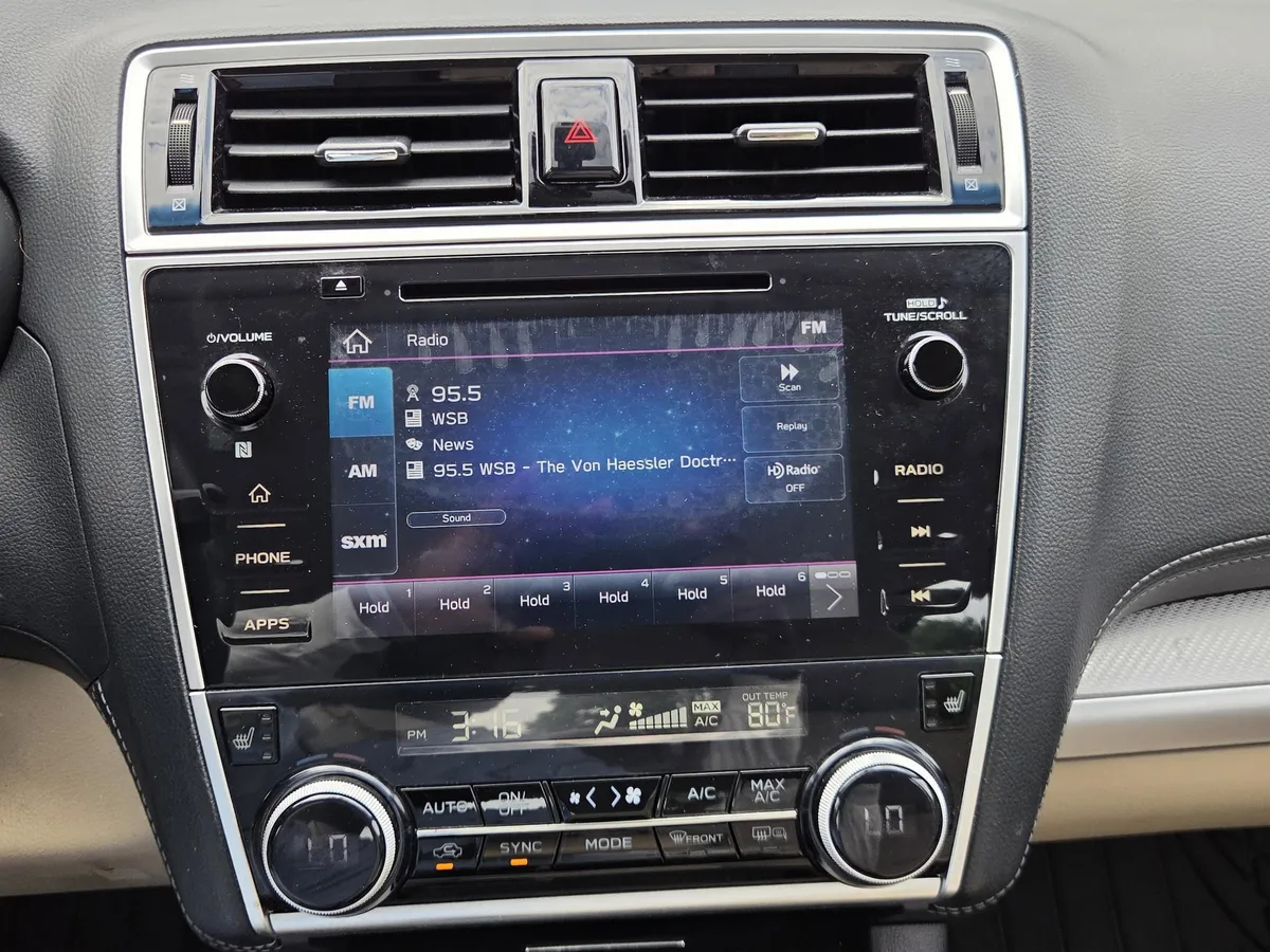 2019 Subaru Legacy Premium thumbnail 24