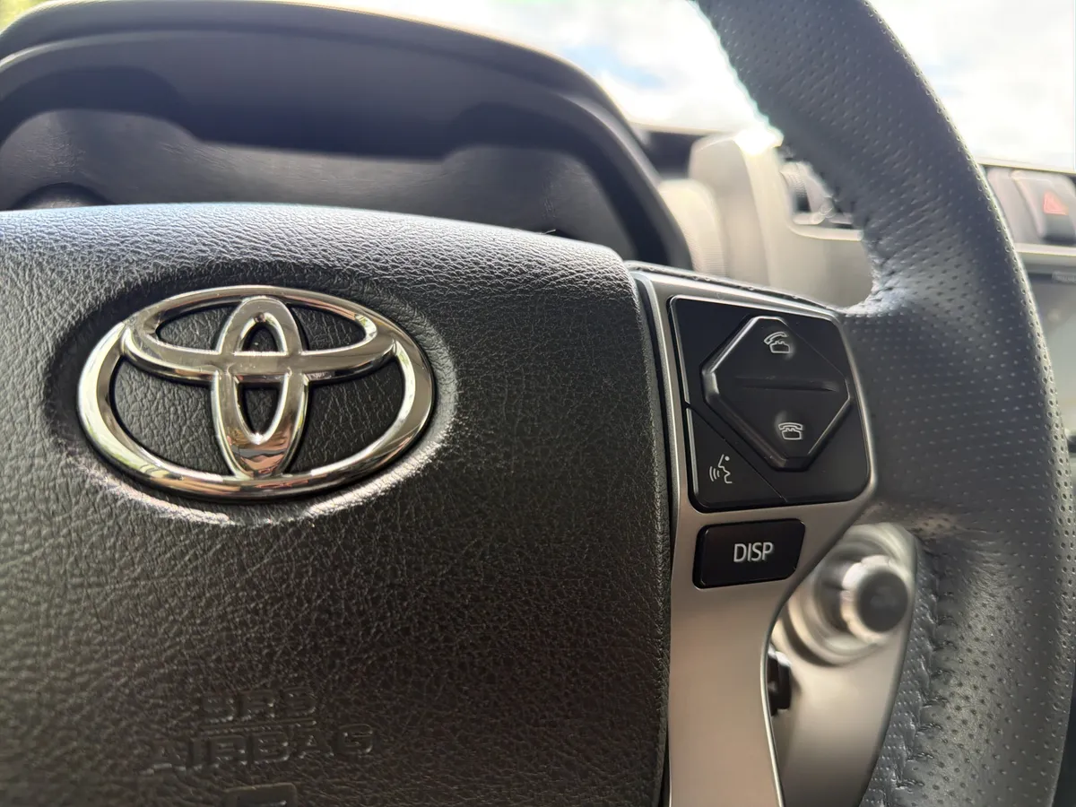 2019 Toyota 4Runner Limited thumbnail 10