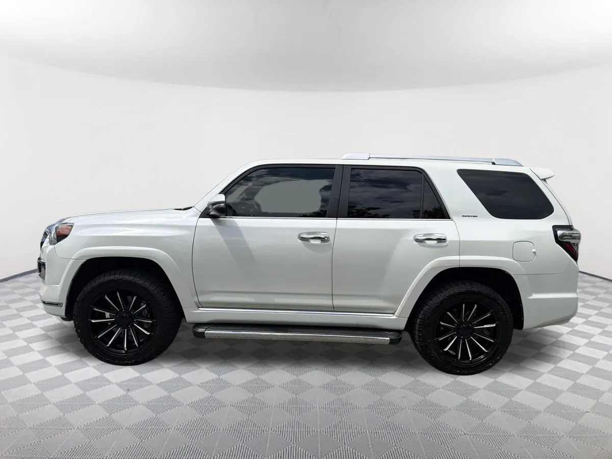 2019 Toyota 4Runner Limited thumbnail 13