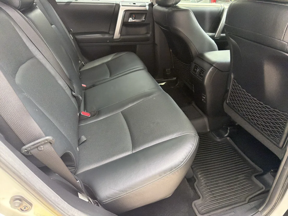 2019 Toyota 4Runner Limited thumbnail 24