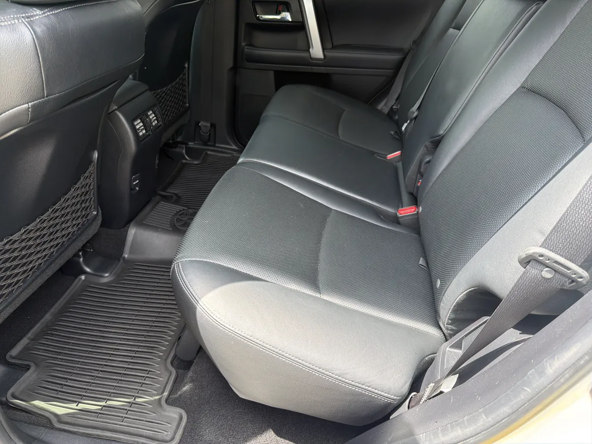 2019 Toyota 4Runner Limited thumbnail 29