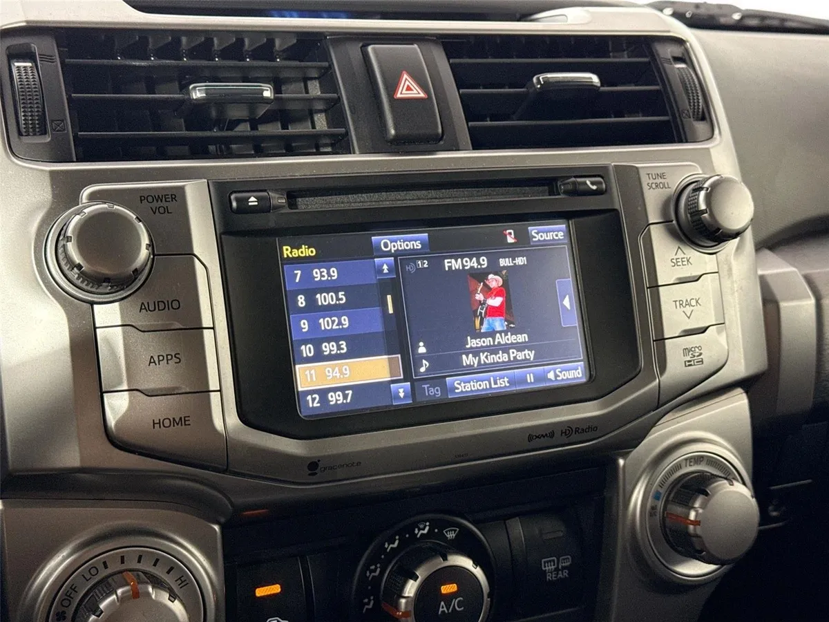 2019 Toyota 4Runner SR5 thumbnail 20
