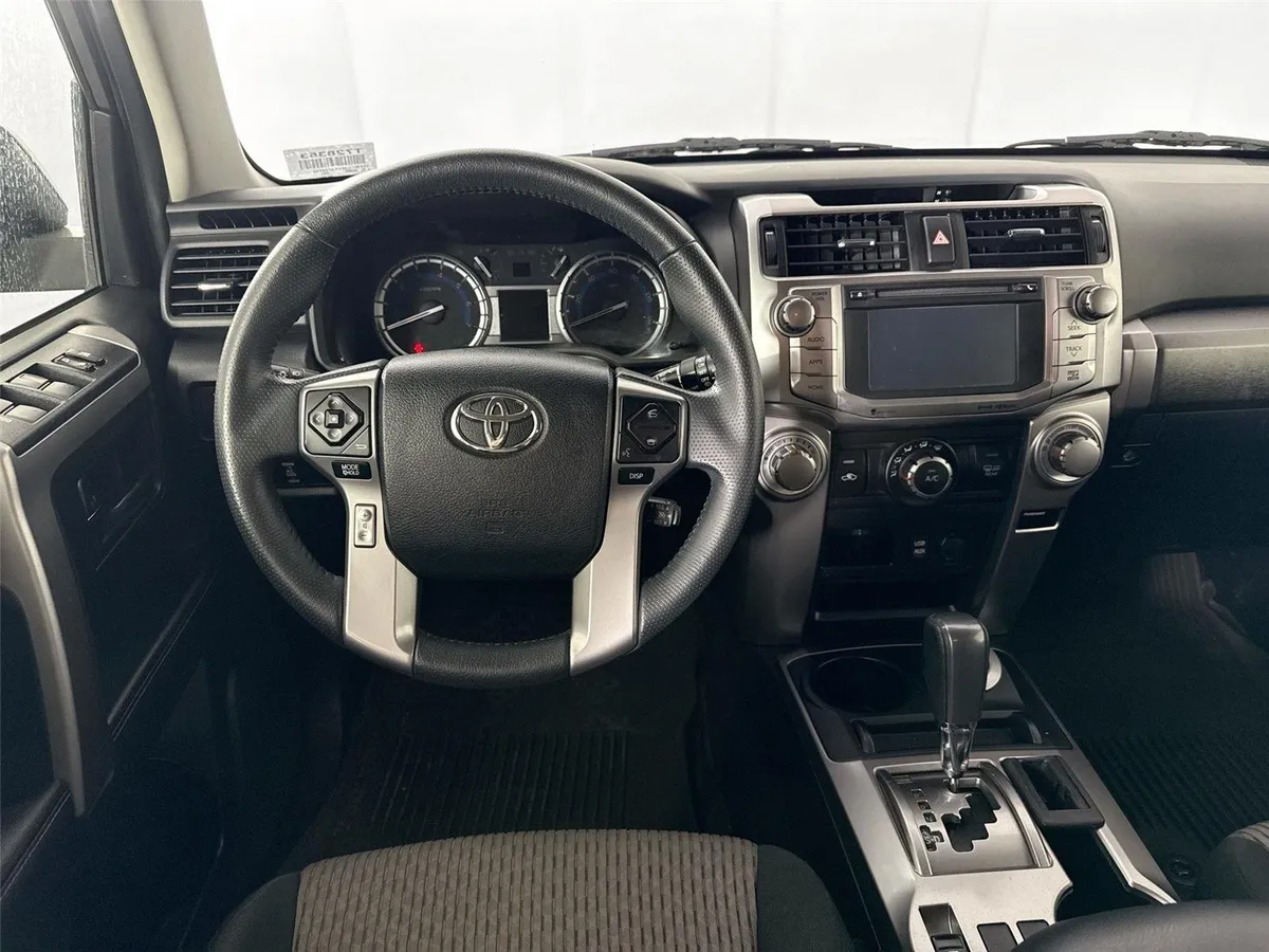 2019 Toyota 4Runner SR5 thumbnail 29