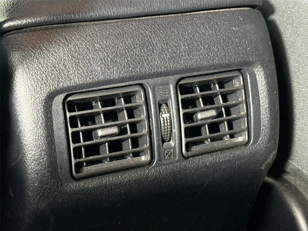 2019 Toyota 4Runner SR5 thumbnail 34