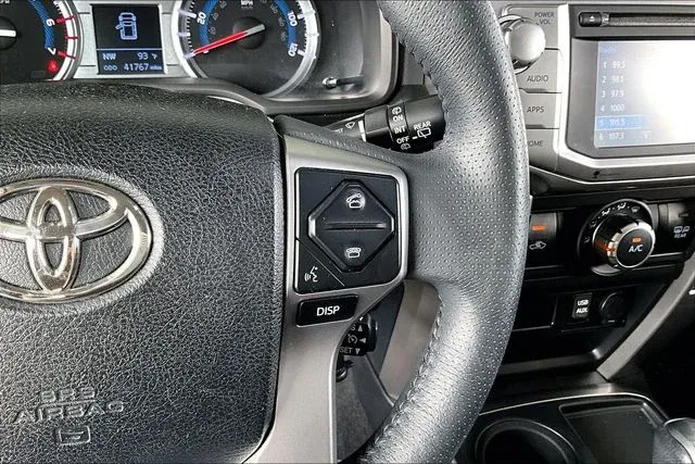 2019 Toyota 4Runner SR5 Premium thumbnail 11