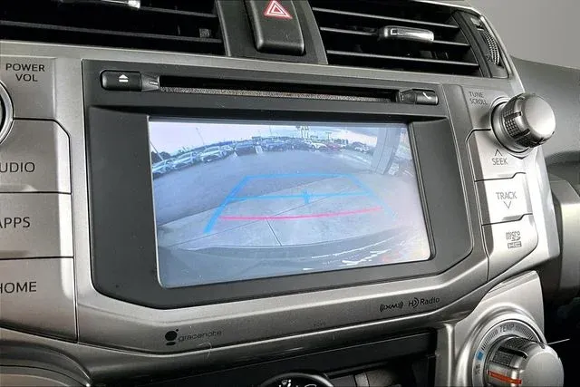 2019 Toyota 4Runner SR5 Premium thumbnail 13