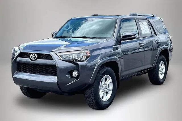 2019 Toyota 4Runner SR5 Premium thumbnail 2