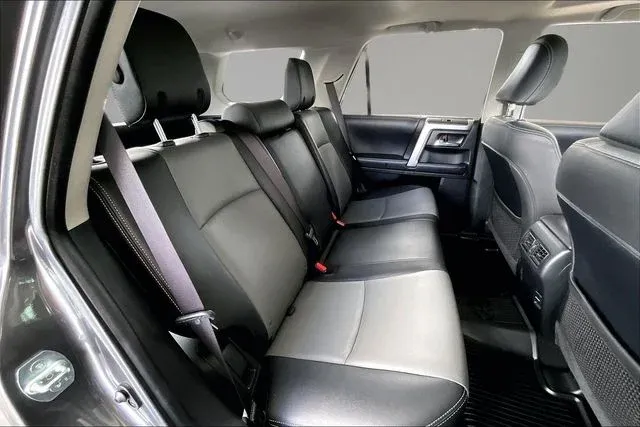 2019 Toyota 4Runner SR5 Premium thumbnail 20