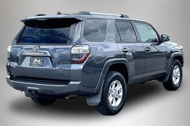 2019 Toyota 4Runner SR5 Premium thumbnail 5