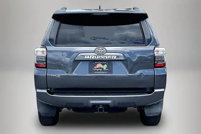 2019 Toyota 4Runner SR5 Premium thumbnail 6