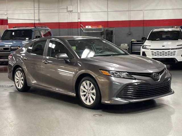 2019 Toyota CAMRY thumbnail 2