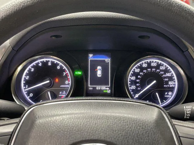 2019 Toyota CAMRY thumbnail 21