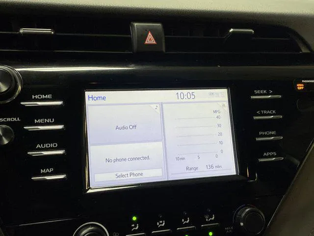 2019 Toyota CAMRY thumbnail 23
