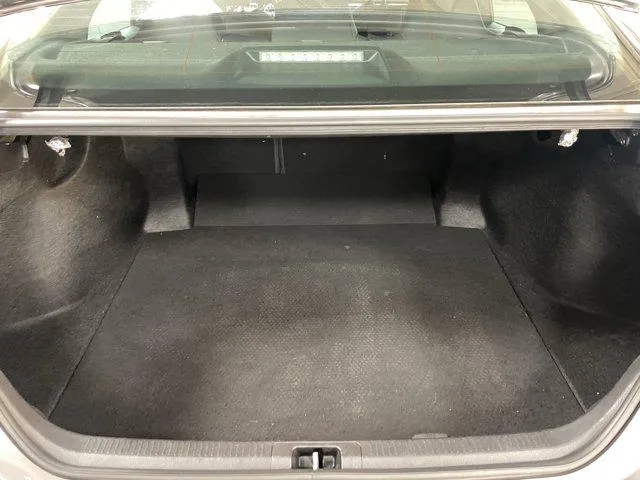 2019 Toyota CAMRY thumbnail 33
