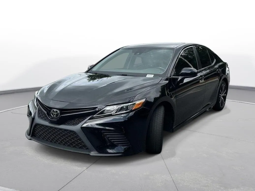 2019 TOYOTA CAMRY SE thumbnail 2