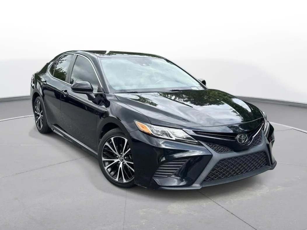 2019 TOYOTA CAMRY SE thumbnail 4