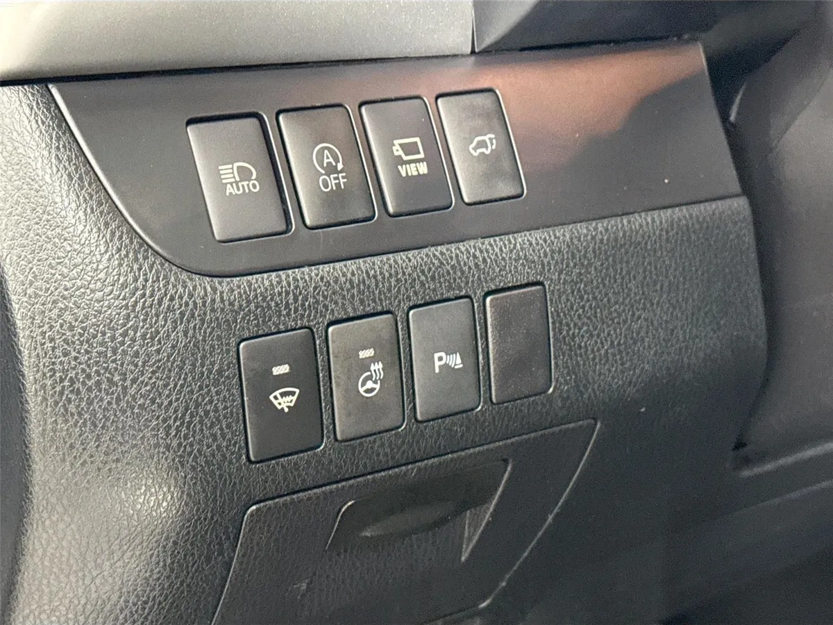 2019 Toyota Highlander Limited Platinum thumbnail 16