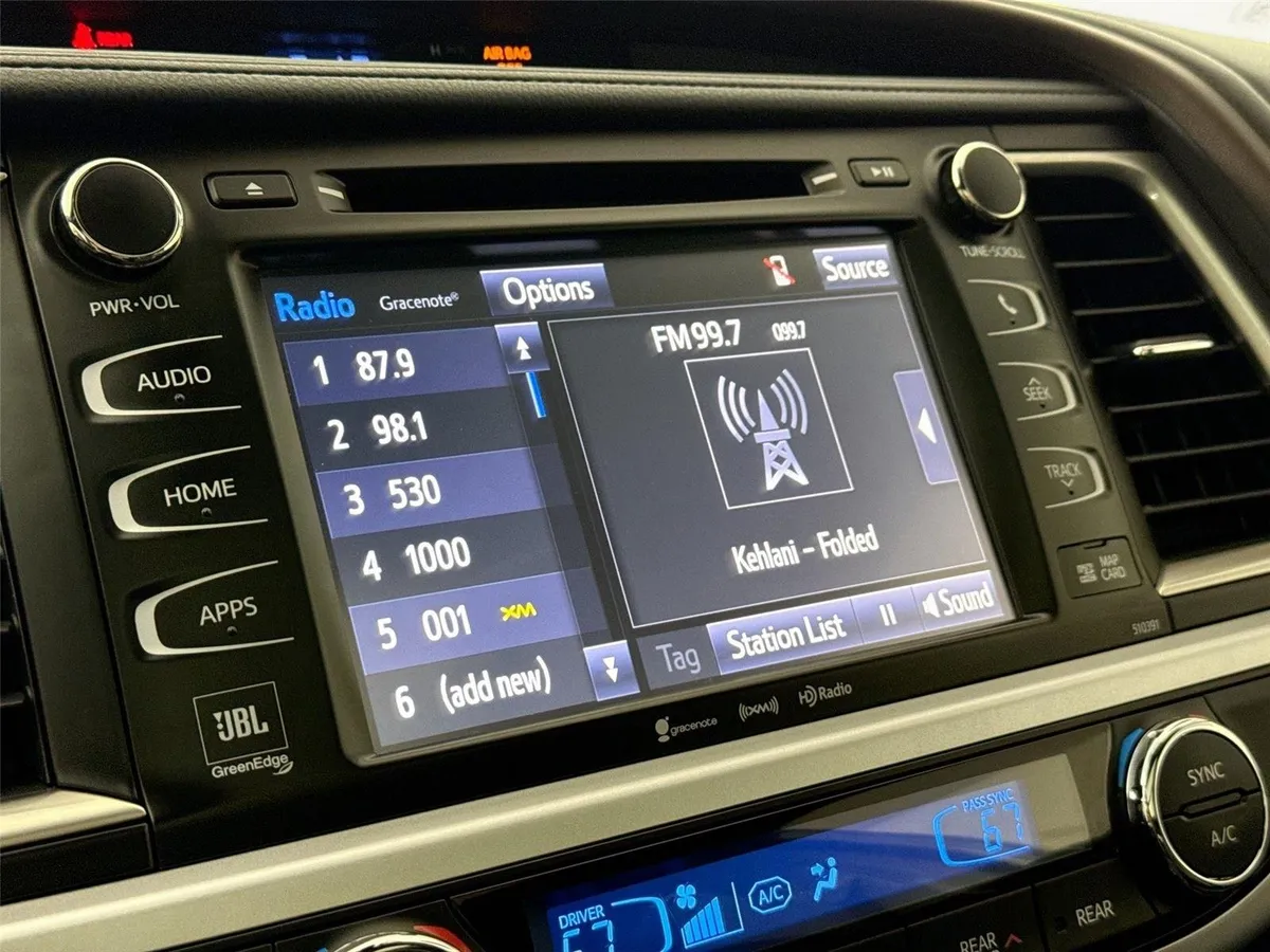2019 Toyota Highlander Limited Platinum thumbnail 25