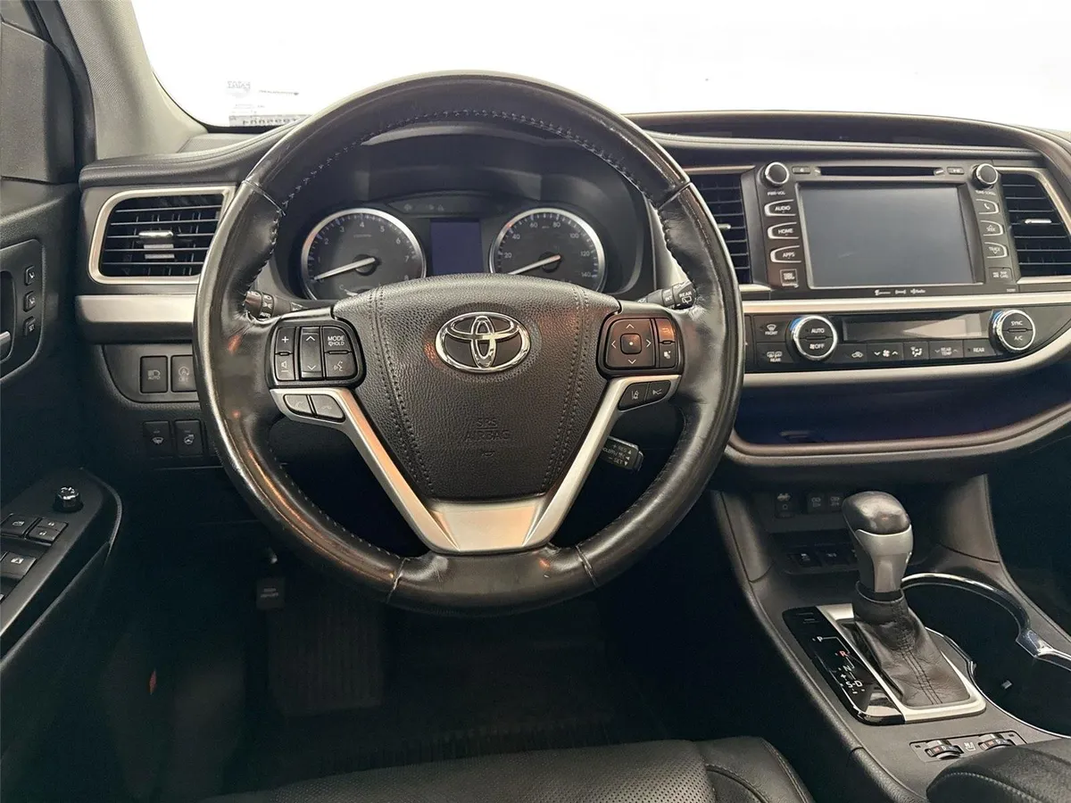 2019 Toyota Highlander Limited Platinum thumbnail 33