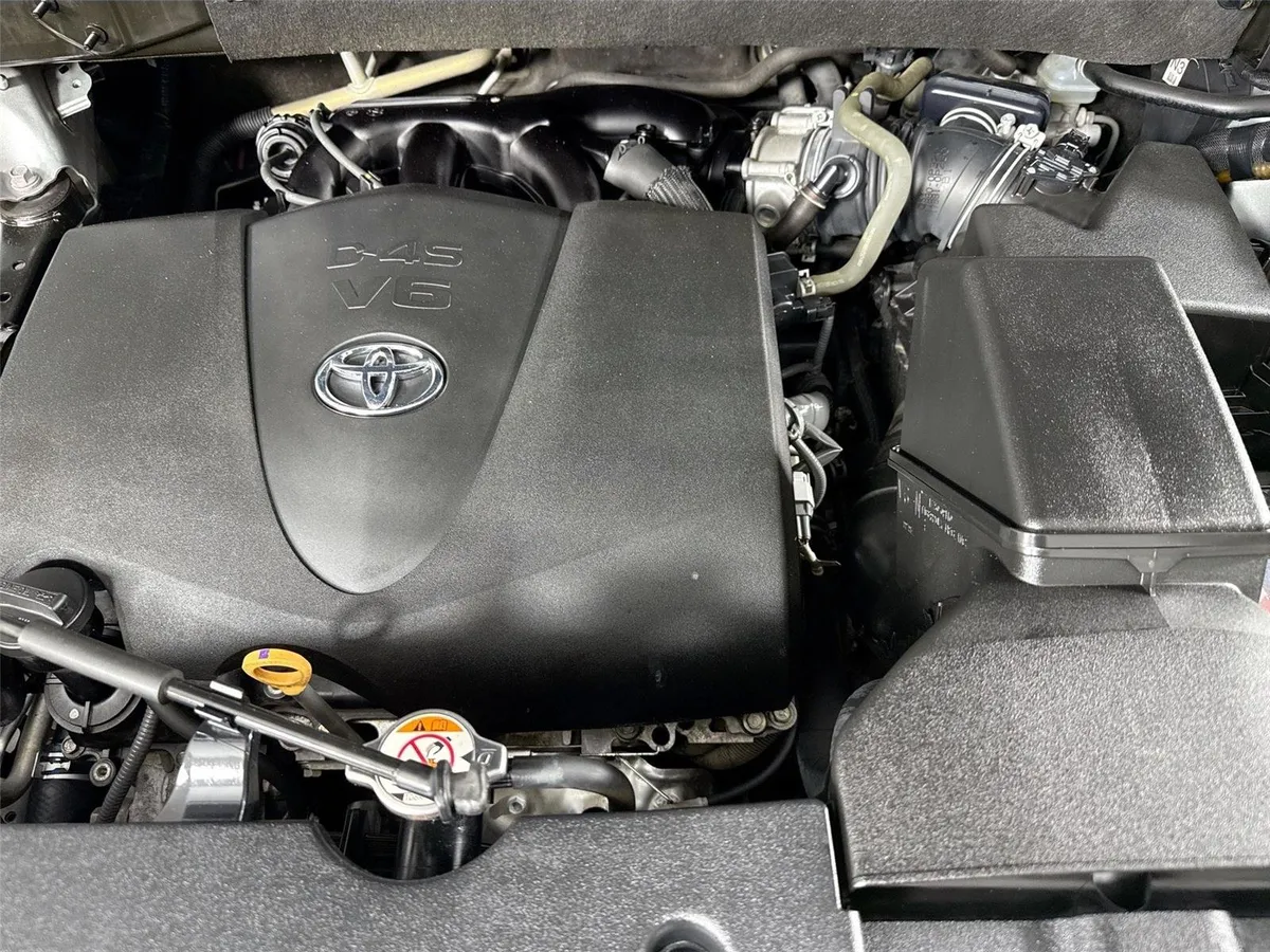 2019 Toyota Highlander Limited Platinum thumbnail 46